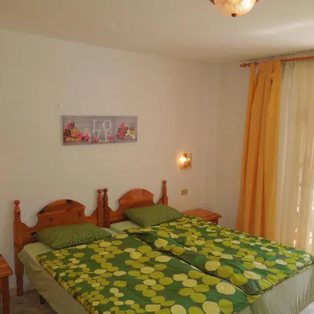 Mit Gemeinschaftspool By Interhome Apartamento *