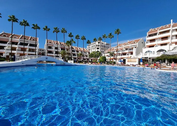 Mit Gemeinschaftspool By Interhome Apartmán *