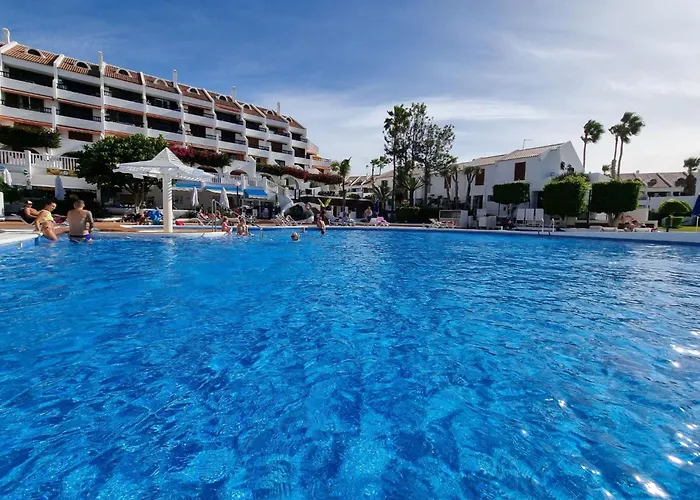 Mit Gemeinschaftspool By Interhome